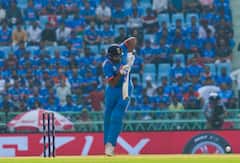 Rohit Sharma: পেরিয়ে গিয়েছেন ধোনিকে, ভারতীয় ক্রিকেটের অভিজাত তালিকায় জায়গা করে নিলেন রোহিত