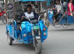 E-Rickshaw: ਕੀ ਤੁਹਾਨੂੰ ਪਤਾ ਹੈ, ਸੜਕ ‘ਤੇ ਹਰ ਪਾਸੇ ਨਜ਼ਰ ਆਉਣ ਵਾਲਾ ਈ-ਰਿਕਸ਼ਾ ਕਿੰਨੇ ‘ਚ ਆਉਂਦਾ?