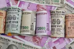 SCSS vs Senior Citizen FD: સિનિયર સિટીઝન માટે SCSS કે બેંક એફડીમાંથી કઈ સ્કીમ છે શ્રેષ્ઠ, જાણો ક્યાં મળી રહ્યો છે વધારે લાભ