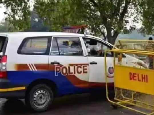 kerala-blast-after-kerala-blast-high-alert-in-delhi-security-increased-at-many-places-including-churches-metro-stations Kerala Blast: ਕੇਰਲ ਧਮਾਕੇ ਤੋਂ ਬਾਅਦ ਦਿੱਲੀ 'ਚ ਹਾਈ ਅਲਰਟ, ਚਰਚ, ਮੈਟਰੋ ਸਟੇਸ਼ਨਾਂ ਸਮੇਤ ਕਈ ਥਾਵਾਂ 'ਤੇ ਵਧਾਈ ਸੁਰੱਖਿਆ