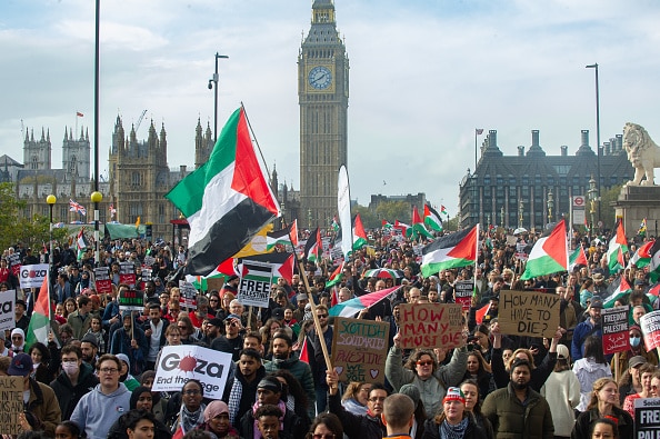 End Massacre In Gaza': Massive Protests In Support Of Palestine In London, Malaysia. Defy Curbs In France