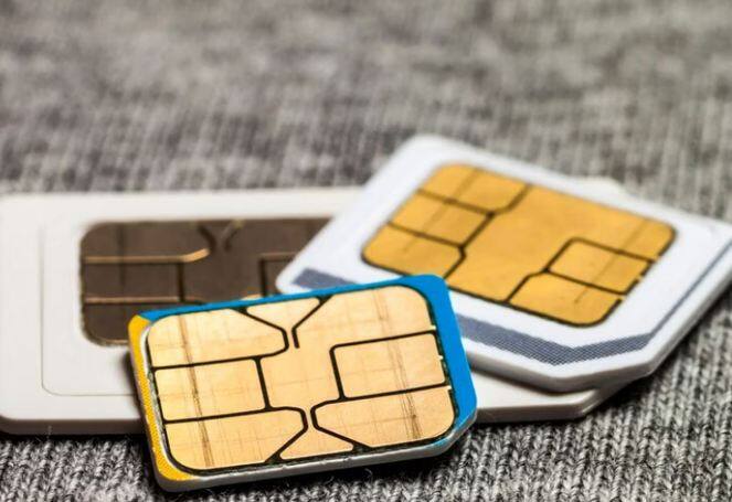 5G Service: ਦੇਸ਼ 'ਚ 5ਜੀ ਸੇਵਾ ਨੂੰ ਲਾਂਚ ਹੋਏ ਕਾਫੀ ਸਮਾਂ ਹੋ ਗਿਆ ਹੈ। ਟੈਲੀਕਾਮ ਕੰਪਨੀਆਂ ਵੱਲੋਂ ਲੋਕਾਂ ਨੂੰ 5ਜੀ ਸੇਵਾ ਵੀ ਮੁਹੱਈਆ ਕਰਵਾਈ ਜਾ ਰਹੀ ਹੈ। ਹਾਲਾਂਕਿ ਇਸ ਦੇ ਬਾਵਜੂਦ ਟੈਲੀਕਾਮ ਕੰਪਨੀਆਂ ਆਪਣੀ ਆਮਦਨ ਵਧਾਉਣ 'ਚ ਕਾਮਯਾਬ ਨਹੀਂ ਹੋ ਰਹੀਆਂ ਹਨ। ਹੁਣ ਇਹ ਗੱਲ ਸਾਹਮਣੇ ਆਈ ਹੈ ਕਿ ਦੇਸ਼ 'ਚ 5ਜੀ ਬਹੁਤ ਤੇਜ਼ੀ ਨਾਲ ਫੈਲੀ ਹੈ ਪਰ ਕੰਪਨੀਆਂ ਨੂੰ ਇਸ ਦਾ ਫਾਇਦਾ ਨਹੀਂ ਮਿਲ ਰਿਹਾ ਹੈ। ਅਜਿਹੇ 'ਚ ਸਵਾਲ ਉੱਠਦਾ ਹੈ ਕਿ ਕੀ 5ਜੀ ਸੇਵਾ ਮਹਿੰਗੀ ਹੋ ਸਕਦੀ ਹੈ?