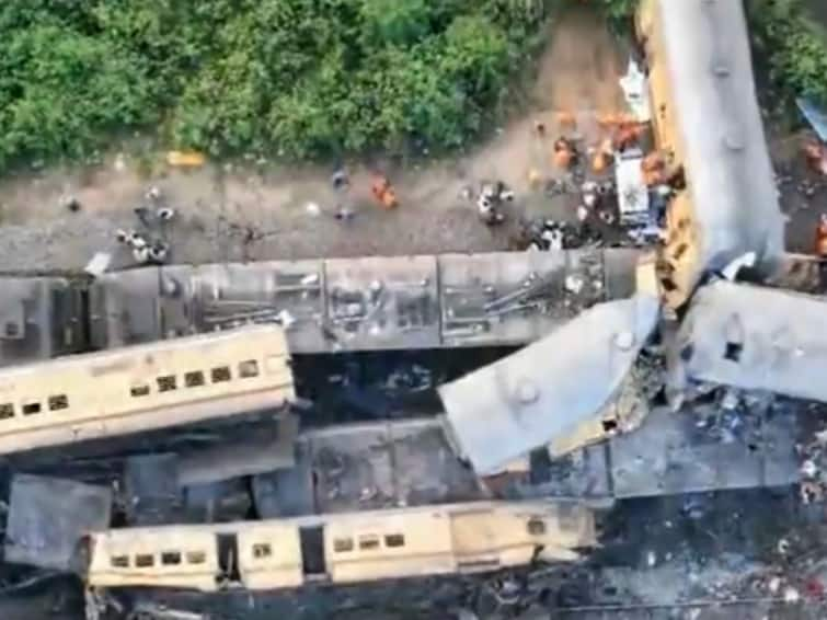 11 Dead 50 Injured As 2 Passenger Trains Collide Andhra Pradesh Vizianagaram district Andhra Pradesh Train Accident: Toll Rises To 14, 50 Injured. Rail Services Hit