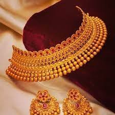 এছাড়াও রয়েছে ২২ ক্যারেটের সোনা, তার fineness ৯১৬, (916 gold rate today)২২ ক্যারেটের সোনা দিয়েই গয়না তৈরি হয়। পাথর সেটিং, হিরের গয়না তৈরিতে সাধারণত ১৮ ক্যারেটের সোনা ব্যবহার করা হয়।