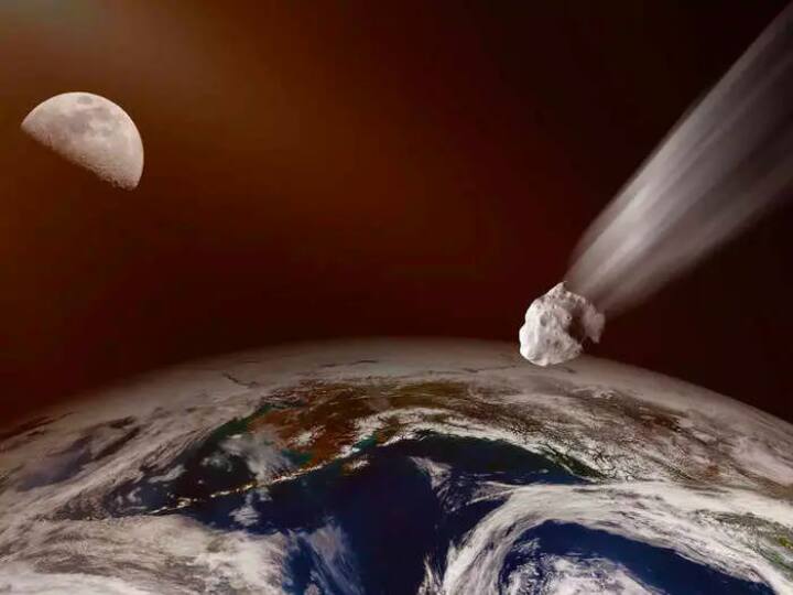 Asteroid 2004 UU1 bigger than Qutub Minar in india will pass near Earth NASA reveled पृथ्वी से होकर गुजरेगा कुतुब मीनार से भी बड़ा एस्टेरॉयड, NASA ने दी हैरान करने वाली जानकारी