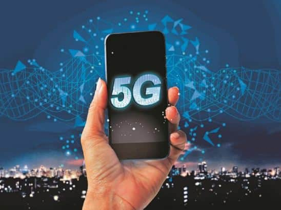 5G Plan:  ਲੋਕਾਂ ਨੂੰ 5ਜੀ ਸੇਵਾ ਵੀ ਮਿਲ ਰਹੀ ਹੈ ਪਰ ਕੰਪਨੀਆਂ ਇਸ ਤੋਂ ਕਮਾਈ ਨਹੀਂ ਕਰ ਪਾ ਰਹੀਆਂ ਹਨ। ਅਜਿਹੇ 'ਚ ਸਵਾਲ ਇਹ ਹੈ ਕਿ ਕੀ ਇਹ ਸੇਵਾ ਮਹਿੰਗੀ ਹੋ ਸਕਦੀ ਹੈ? ਆਓ ਜਾਣਦੇ ਹਾਂ ਇਸ ਬਾਰੇ...