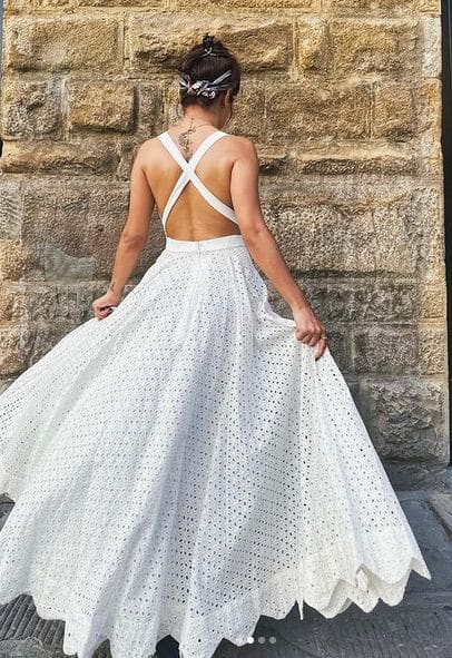 ਆਪਣੀ ਬੋਲਡ ਪਰਸਨੈਲਿਟੀ ਅਤੇ ਕਿਲਰ ਲੁੱਕ ਨਾਲ ਲਾਈਮਲਾਈਟ 'ਚ ਰਹਿਣ ਵਾਲੀ ਅਭਿਨੇਤਰੀ ਅਵਨੀਤ ਕੌਰ ਬੀ-ਟਾਊਨ 'ਚ ਜਾਣਿਆ-ਪਛਾਣਿਆ ਨਾਂ ਹੈ।