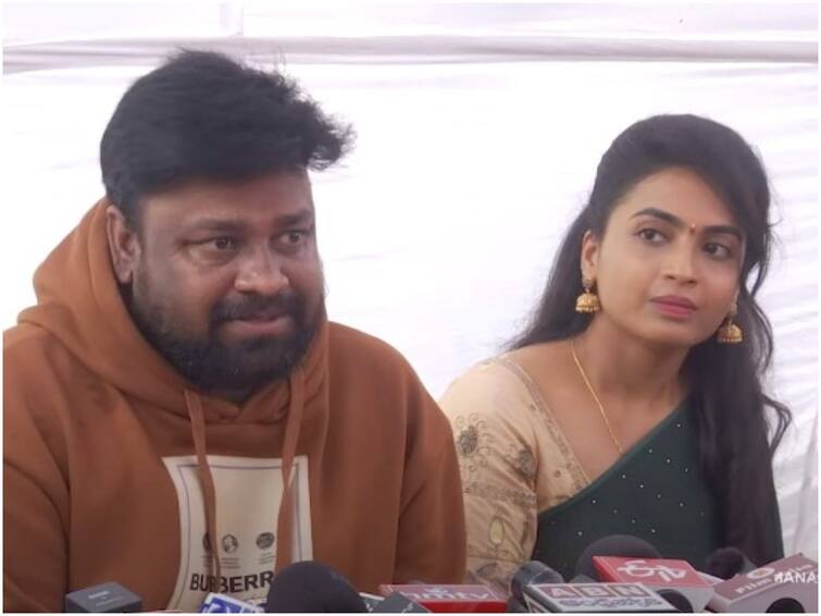 Baby Movie Director Sai Rajesh Intresting Comments About HIs Upcoming Movies నా దగ్గర 6 లవ్ స్టోరీస్ ఉన్నాయి - నిబ్బా నిబ్బి స్టోరీస్ అని మీరు చెప్పకముందే నేనే చెప్తున్నా!