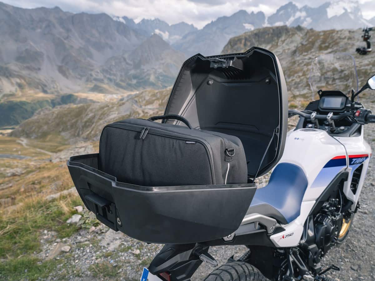 Honda XL750 Translap: होंडा ने लॉन्च की XL750 ट्रांसलैप एडवेंचर बाइक, 11 लाख रुपये है कीमत 