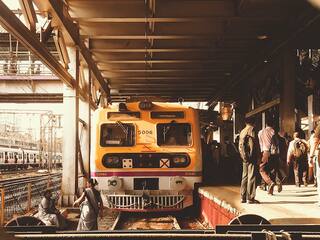 Railways Recruitment 2023: रेलवे में काम करने का शानदार मौका, ये कर सकते हैं अप्लाई