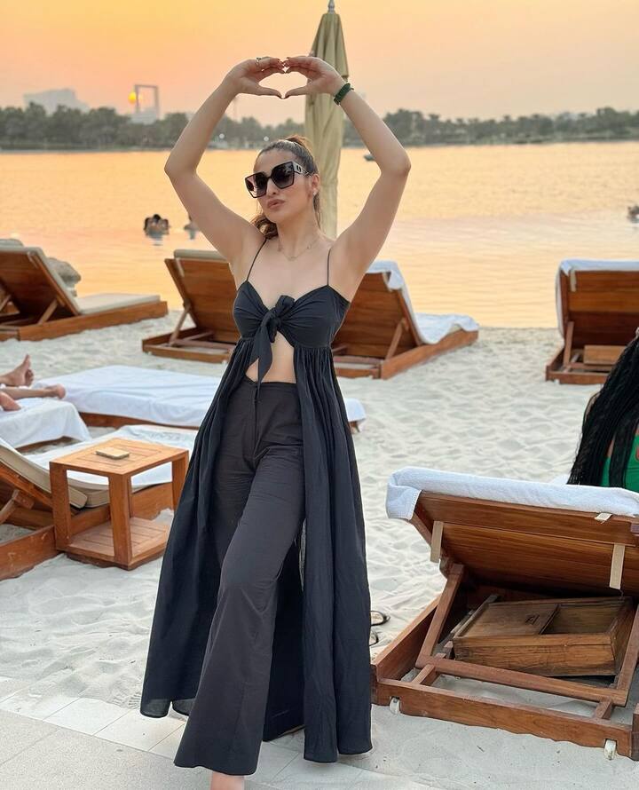 రాయ్ లక్ష్మి ఫోటోలు (Image Courtesy : iamraailaxmi / instagram)