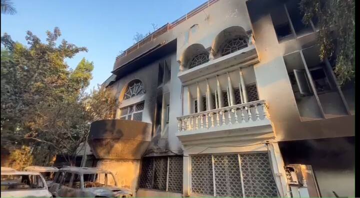 बीडमध्ये सार्वजनिक आणि खासगी मालमत्तेचं मोठं नुकसान होत असल्याने हा निर्णय घेतला आहे.