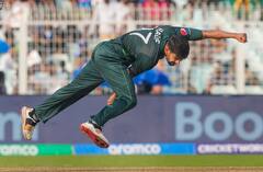 Pak vs Ban: ইডেনে বিরল শিল্পের প্রদর্শনী পাক পেসারদের, ধ্বংস বাংলাদেশের ব্যাটিং