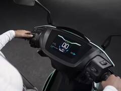 Best Range Electric Scooters: પેટ્રોલ અને પ્રદૂષણ, બંનેથી અપાવશે મુક્તિ, શાનદાર રેન્જ સાથે આવે છે આ ઈલેક્ટ્રિક સ્કૂટર્સ