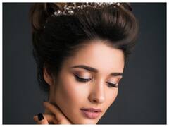 पहला करवा चौथ पर बिना पार्लर जाएं ऐसे करें शानदार मेकअप, बिल्कुल लगेंगी दुल्हन जैसी