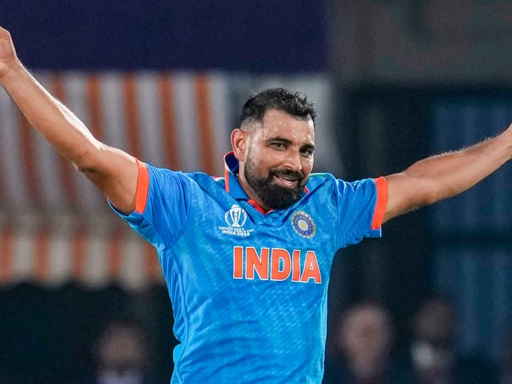 World Cup 2023 New Zealand former bowler Simon Doull praised Indian pacer Mohammed Shami by saying him absolute gun World Cup 2023: मोहम्मद शमी की गेंद बंदूक की गोली से कम नहीं, दिग्गज बॉलर ने बयां की वजह