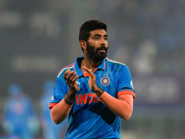 ১৪ উইকেট নিয়ে তালিকায় দু'নম্বরে জসপ্রীত বুমরাহ। ৬ ম্যাচের পরে ইকোনমি ৩.৯১। সেরা পারফরম্যান্স ৩৯ রানে ৪ উইকেট।