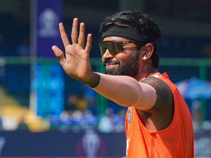 World Cup 2023 Hardik Pandya set to join Indian cricket team for next match against Sri Lanka in Mumbai but his but not sure to play World  Cup 2023: हार्दिक पांड्या का अगले मैच में टीम इंडिया से जुड़ना हुआ तय, लेकिन इस बात पर फंस रहा है पेंच