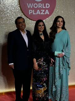 Deepika Padukone, Riteish-Genelia & Others At Jio World Plaza Opening