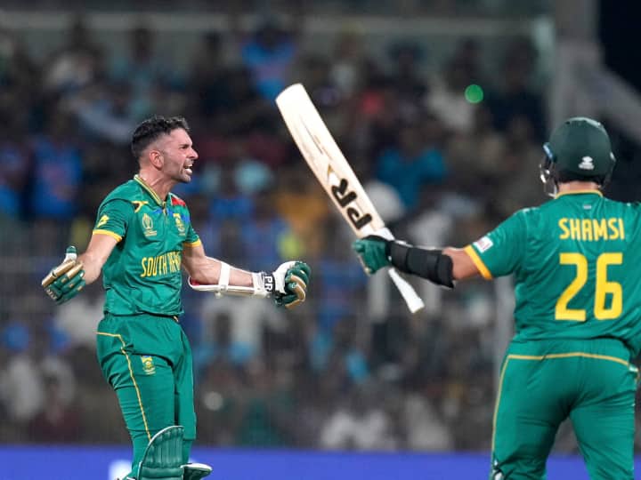 ODI World Cup 2023 SA vs NZ South Africa's predicted playing XI against New Zealand Keshav Maharaj SA vs NZ: न्यूज़ीलैंड के खिलाफ मैच विनर खिलाड़ी को ड्रॉप कर देगी दक्षिण अफ्रीका? प्लेइंग-11 में हो सकते हैं ये बड़े बदलाव