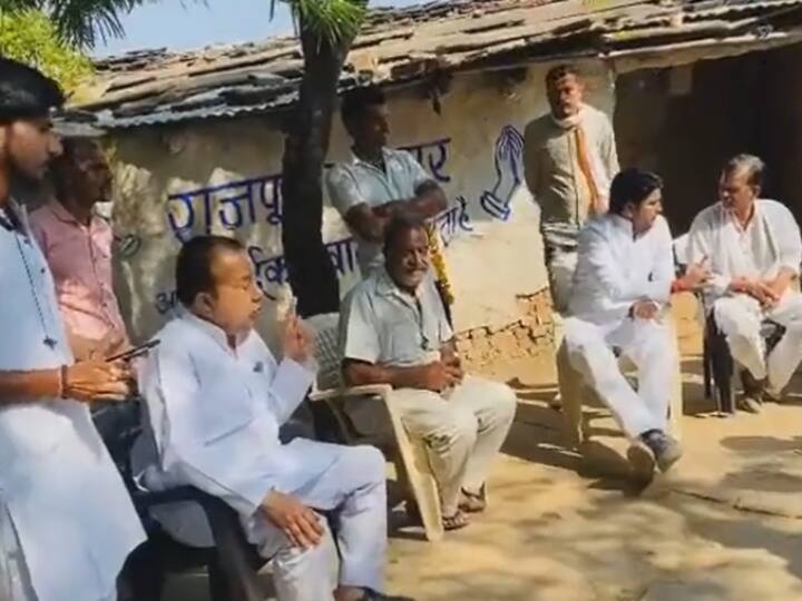 Watch: भोपाल में जनता के सामने गिड़गिड़ाए विधायक गोपाल सिंह, बोले- 'आप सभी के हाथ-पांव जोड़ रहा हूं, मेरी इज्जत...' MP election 2023 MLA Gopal Singh pleaded in front of public said before election Watch: भोपाल में जनता के सामने गिड़गिड़ाए विधायक गोपाल सिंह, बोले- 'आप सभी के हाथ-पांव जोड़ रहा हूं, मेरी इज्जत...'