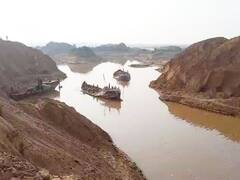 बिहटा में बालू माफिया के बीच वर्चस्व की लड़ाई में गोलीबारी, 6 पोकलेन आग के हवाले, इलाके में दहशत का माहौल