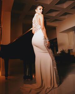 PHOTO: फ्लोरल साडीमध्ये प्रियांका चोप्राचा खास लूक; फोटो चर्चेत!