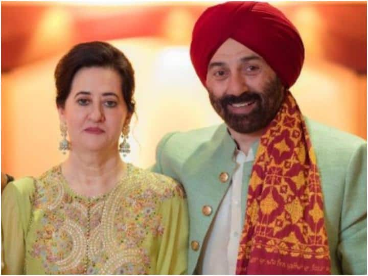 Koffee with Karan 1 Gadar 2 actor Sunny Deol revealed reason of his wife Pooja Deol stay away from limelight Sunny Deol की पत्नी पूजा देओल लाइमलाइट से क्यों रहती हैं दूर ? जब Koffee With Karan के सीजन 1 में  'गदर 2' एक्टर ने किया था खुलासा