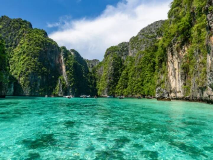 Thailand to waive visas for Indians Government plans to attract more and more tourists Thailand Tour: दिवाली से पहले थाईलैंड ने दिया भारतीय पर्यटकों को खास तोहफा, अब वीजा की नहीं पड़ेगी जरुरत, बस पासपोर्ट उठाइए और घूम आइये