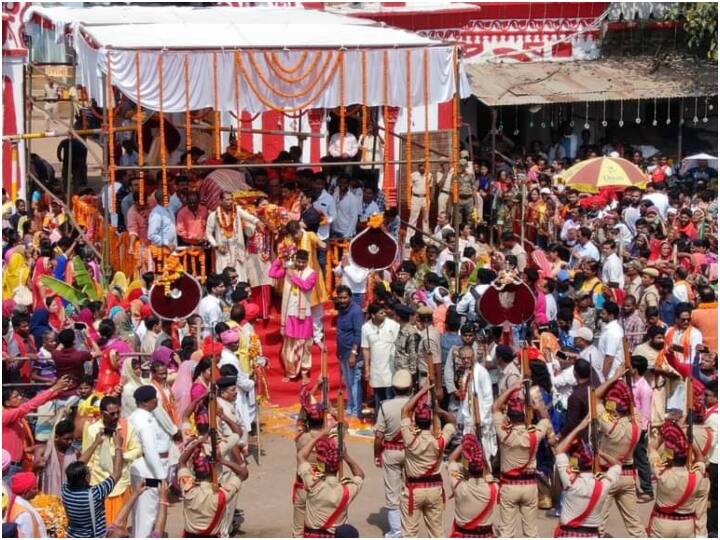 chhattisgarh 75 days bastar dussehra concluded with doli vidai at mandir ann Batar: 'डोली विदाई' के साथ बस्तर दशहरा का समापन, महिला पुलिसकर्मियों ने दिया मावली माता को गार्ड ऑफ ऑनर