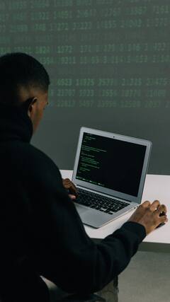 మీ కంప్యూటర్‌, ల్యాప్‌టాప్‌లో మాల్‌వేర్ ఎలా విస్తరిస్తుంది?