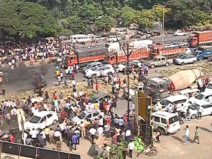 पुण्यातील नवले पुलावर मराठे आक्रमक झाल्याचं बघायला मिळत आहे. अनेक मराठा कार्यकर्ते रस्त्यावर उतरल्याचं बघायला मिळत आहे. नवले पुलावर टायरची जाळपोळ करत आहे.