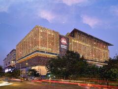 Jio World Plaza: 1 नवंबर से खुलेगा भारत का सबसे महंगा मॉल, तस्वीरों में देखें कितना लग्जरी है मुकेश अंबानी का जियो वर्ल्ड प्लाजा