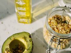 Avocado Oil: சரும ஆரோக்கியத்திற்கு அவகேடோ இவ்வளவு நன்மைகள் செய்யுமா?