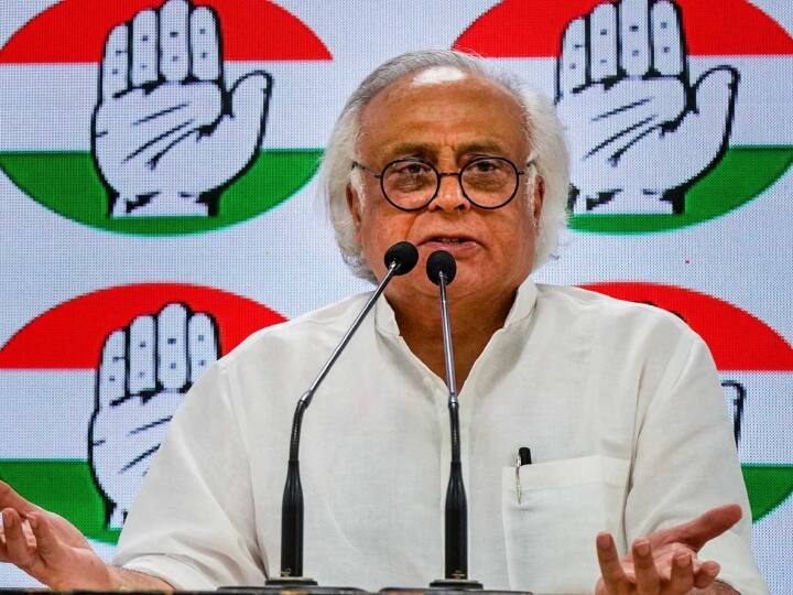 Congress Jairam Ramesh Slams Rajnath Singh Over Manipur Violence Mention PM Modi CM N Biren Singh Manipur Violence: 'रक्षा मंत्री की मजबूरी है कि...', मणिपुर हिंसा को लेकर राजनाथ सिंह के बयान पर कांग्रेस का पलटवार