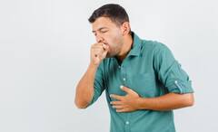 Pollution and Coughing: অল্প ক্ষণ থাকে কখনও, কখনও বা দীর্ঘস্থায়ী হয়, দূষণ থেকে কাশি হয় কেন?