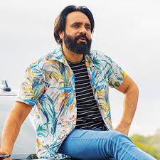 ਵਰਕਫਰੰਟ ਦੀ ਗੱਲ ਕਰਿਏ ਤਾਂ ਬੱਬੂ ਮਾਨ ਦਾ ਨਵਾਂ ਗਾਣਾ 'ਬੁਲੇਟ' ਹਾਲ ਹੀ 'ਚ ਰਿਲੀਜ਼ ਹੋਇਆ ਹੈ। ਆਪਣੇ ਨਵੇਂ ਗਾਣੇ 'ਚ ਮਾਨ 'ਬੁਲੇਟ' ਮੋਟਰ ਸਾਈਕਲ ਚਲਾਉਂਦੇ ਨਜ਼ਰ ਆ ਰਹੇ ਹਨ। ਇਸ ਗਾਣੇ ਨੂੰ ਪ੍ਰਸ਼ੰਸਕਾਂ ਵੱਲੋਂ ਭਰਮਾ ਹੁੰਗਾਰਾ ਦਿੱਤਾ ਜਾ ਰਿਹਾ ਹੈ।