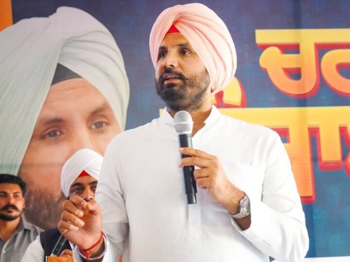 Amarinder Singh Raja Warring targets AAP government over the murder of Congress leader's husband and sister-in-law. Punjab Politics: कांग्रेस नेता के पति और भाभी की हत्या को लेकर घिरी AAP सरकार, राजा वडिंग बोले- ‘कोई भी पंजाबी अब अपने घर में...’