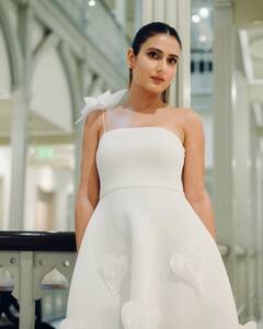 Fatima Sana Shaikh Photos: વ્હાઈટ ડ્રેસમાં અપ્સરા લાગી દંગલ ગર્લે ફાતિમા, જુઓ તસવીરો