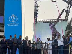 Photos: વિશ્વ કપ વચ્ચે વાનખેડેમાં સચિન તેંડુલકરની પ્રતિમાનું અનાવરણ, અહીં જ રમી હતી છેલ્લી આંતરરાષ્ટ્રીય મેચ