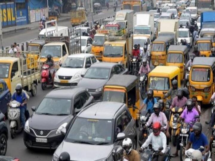 Chennai Police announced new speed limit car bike heavy and light vehicles Chennai Traffic: வாகன ஓட்டிகளே! சென்னையில் இனி இந்த வேகத்தில்தான் வண்டி ஓட்டனும் - என்ன ஸ்பீடு?