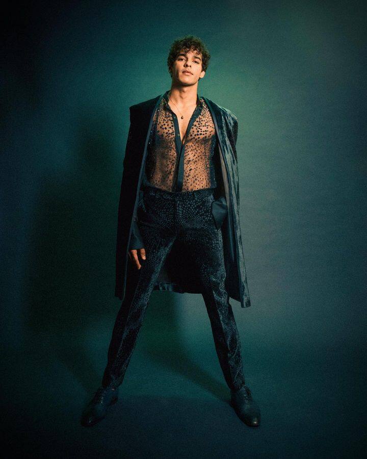 ईशान खट्टरची गणना बॉलिवूडमधील काही निवडक कलाकारांमध्ये केली जाते ज्यांनी कमी कालावधीत खूप लोकप्रियता मिळवली आहे.