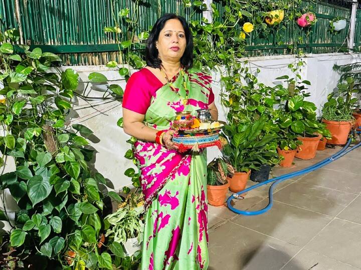 आप के राज्यसभा सांसद संजय सिंह की पत्नी ने भी करवा चौथ मानाया है. उन्होंने संजय सिंह को लेकर एक्स पर पोस्ट किया