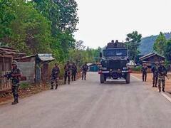 भीड़ ने मणिपुर पुलिस ऑफिस को घेरने की कोशिश की, चली कई राउंड गोल‍ियां, इंफाल में कर्फ्यू में ढील का आदेश वापस