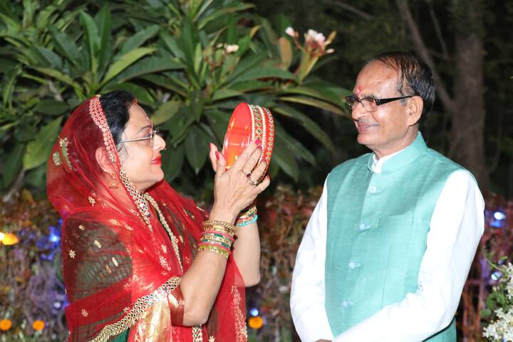 साधना सिंह और शिवराज सिंह चौहान की शादी साल 1992 में हुई थी.