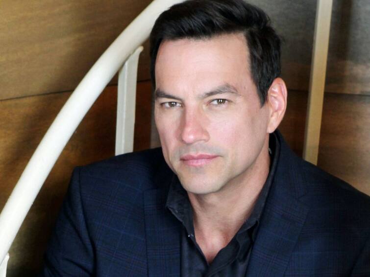 Tyler Christopher Passed Away General Hospital Actor Tyler Christopher Dead at 50 due to cardiac arrest Hollywood Actor Entertainment Tyler Christopher Passed Away : हॉलिवूड हादरलं! अभिनेते टायलर ख्रिस्तोफर यांचे निधन; वयाच्या 50 व्या वर्षी घेतला अखेरचा श्वास