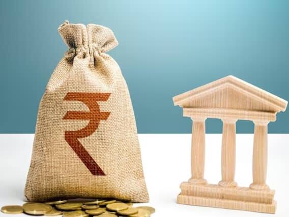 બેંક ઓફ બરોડા 2 થી 3 વર્ષની FD પર સામાન્ય ગ્રાહકોને 7.25 ટકા અને વરિષ્ઠ નાગરિકોને 7.75 ટકા વ્યાજ આપી રહી છે.