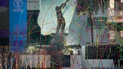 Sachin Tendulkar Statue: স্টেডিয়ামে ফিরে এল সচিন ...সচিন শব্দব্রহ্ম, ওয়াংখেড়েতে মাস্টার ব্লাস্টারের মূর্তি উন্মোচন