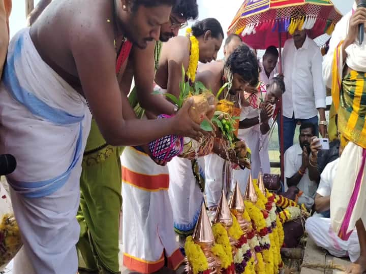 kumbabhishekam was held today in the Megathamman temple named after Sri Veethakawa Nachiyar in Govindavadi Akaram village next to Kanchipuram முக்கிய கோயிலில் மகா கும்பாபிஷேகம்..கூடிய பக்த கோடிகள்..பரவசத்தில் கிராம மக்கள்..!