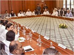 Maratha Reservation: सर्वदलीय बैठक में शामिल हुए शरद पवार, इस प्रस्ताव पर विपक्षी नेताओं ने किया हस्ताक्षर